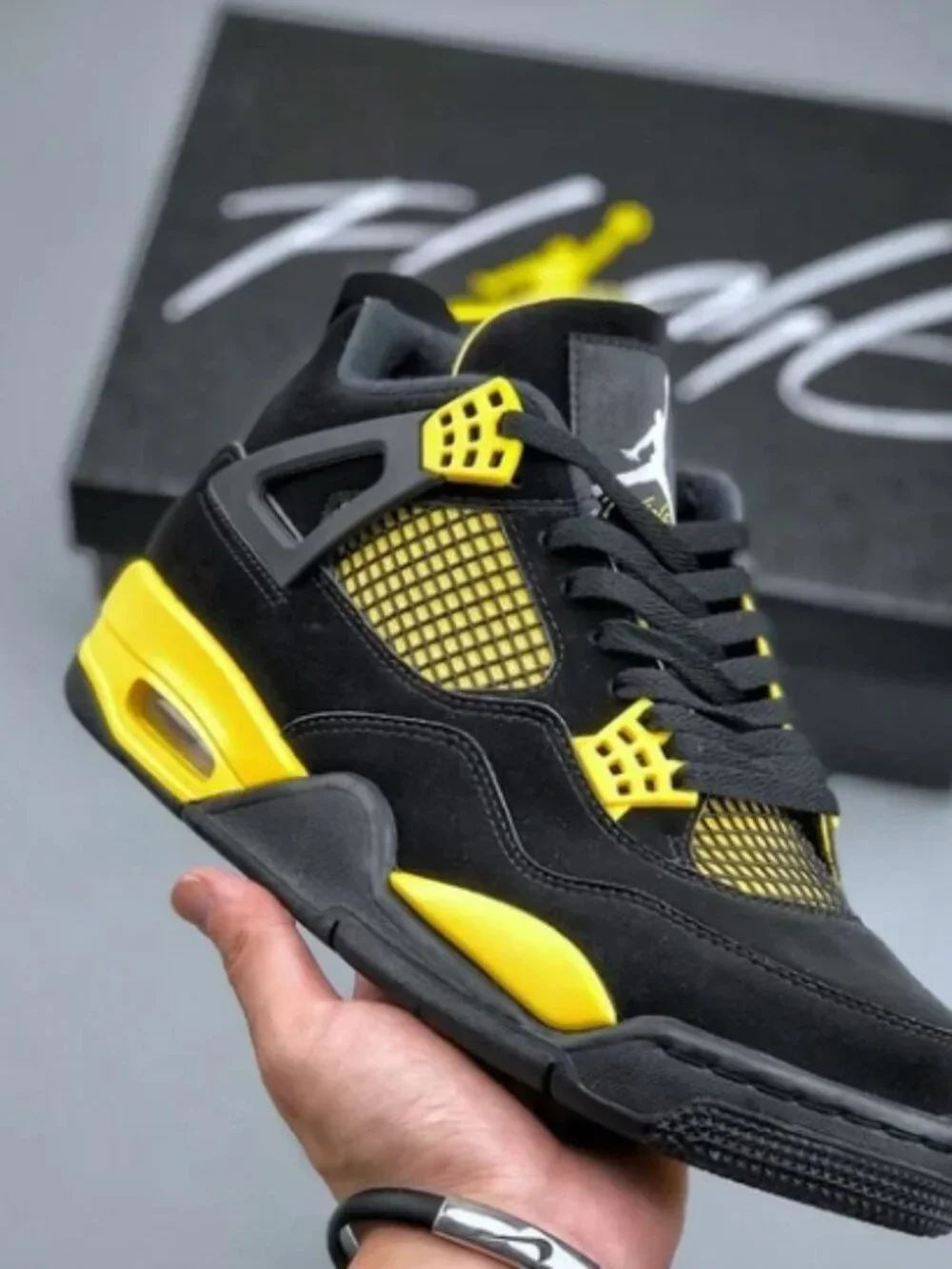 Nike Air Jordan 4 Retro Shoes Thunder 2023 Black Yellow